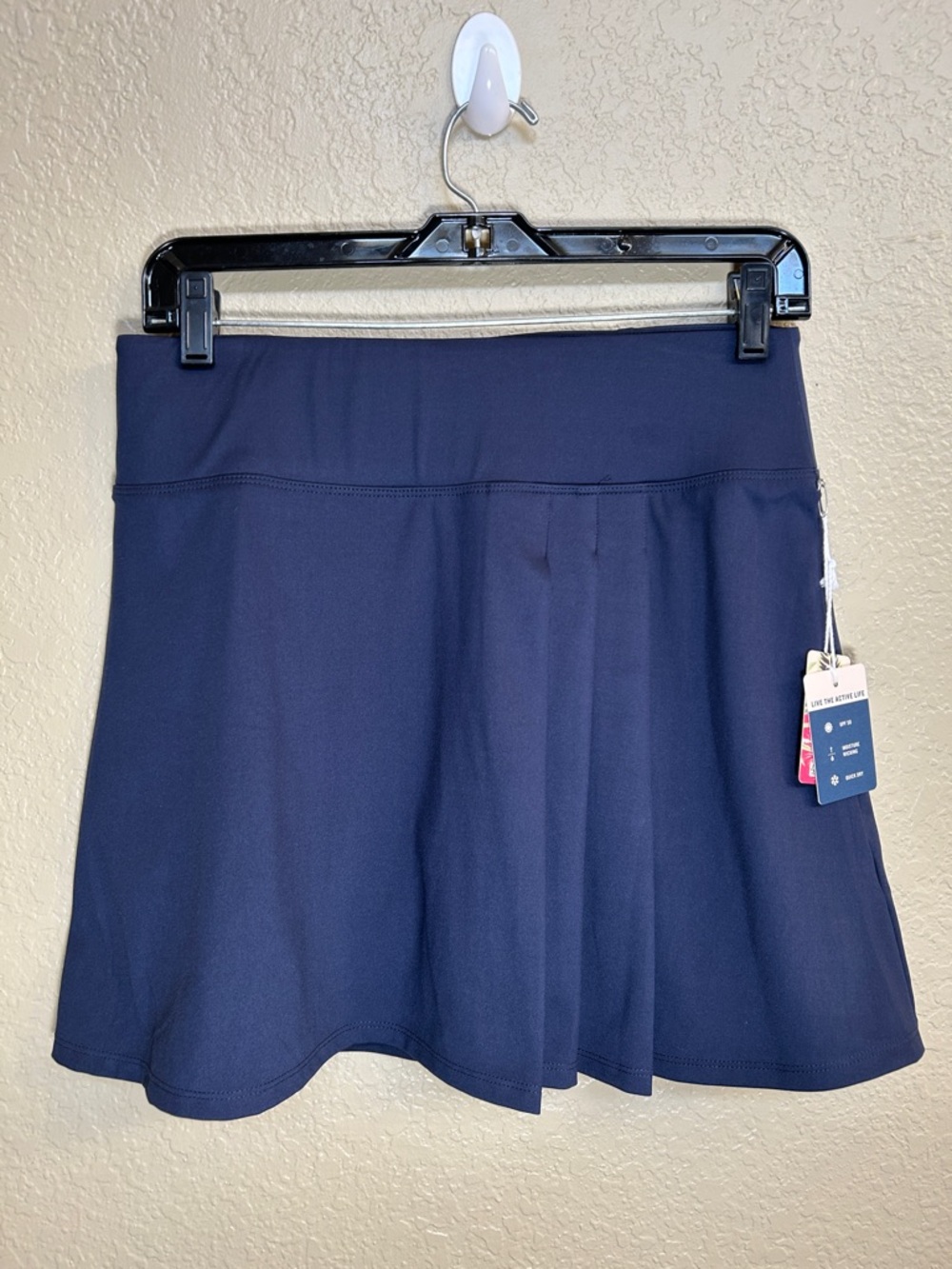 TOMMY BAHAMA Golf Skort Tennis Country Club Active Wear Moisture Wicking Stretch